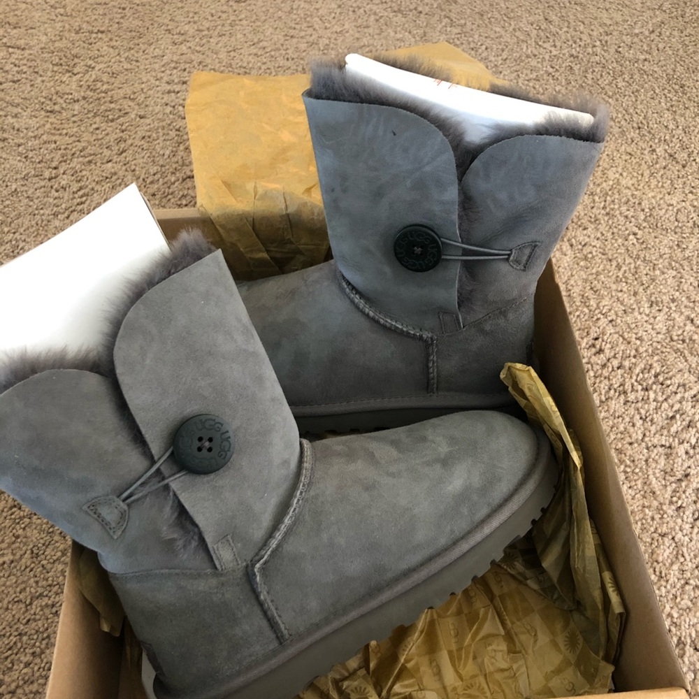Grey Bailey Button Uggs